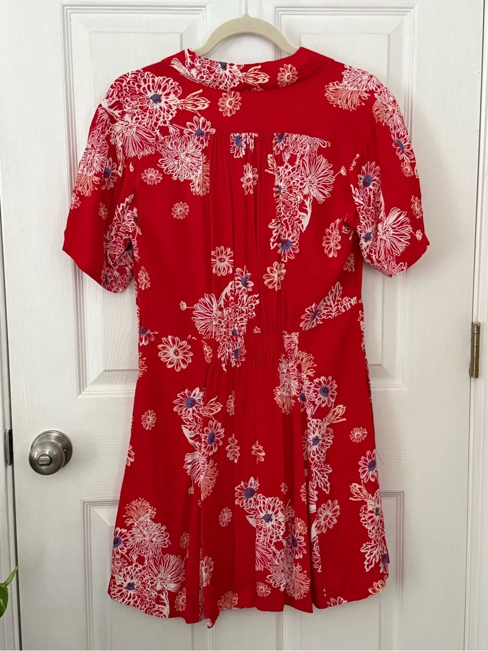 Free People Blue Hawaii Red Floral Surfer Mini Shirt Dress V-Neck Size Small